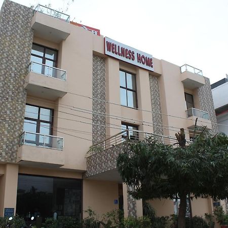 Wellness Home 勒克瑙 外观 照片