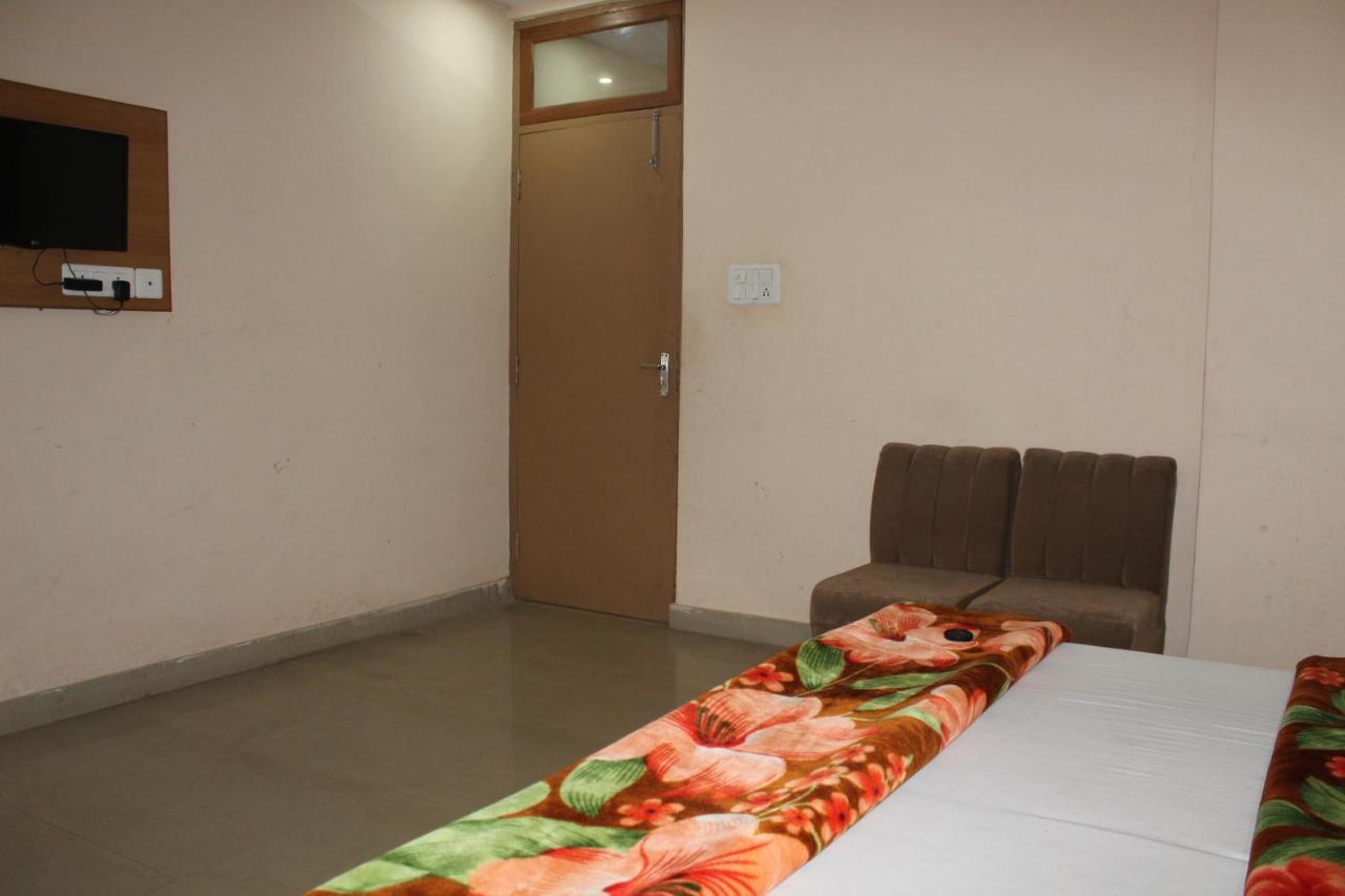 Wellness Home 勒克瑙 外观 照片